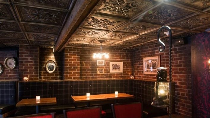 Restaurant-ceiling-tiles