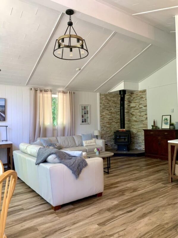 Cottage plain white ceiling planks
