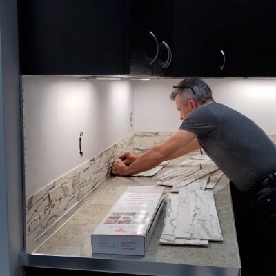 stone veneer backsplash installation for office