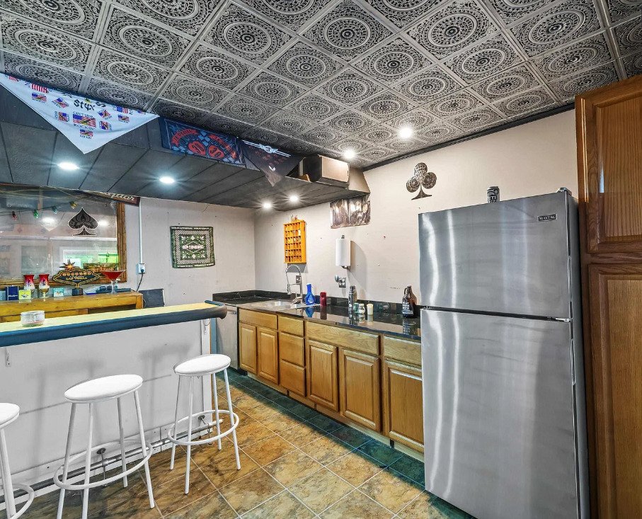 brushed nickel-tiles-in-kitchen